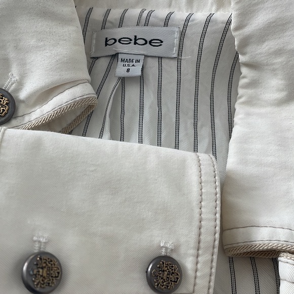 2000s BCBG cropped white 3/4 sleeve jacket - Picture 9 of 9